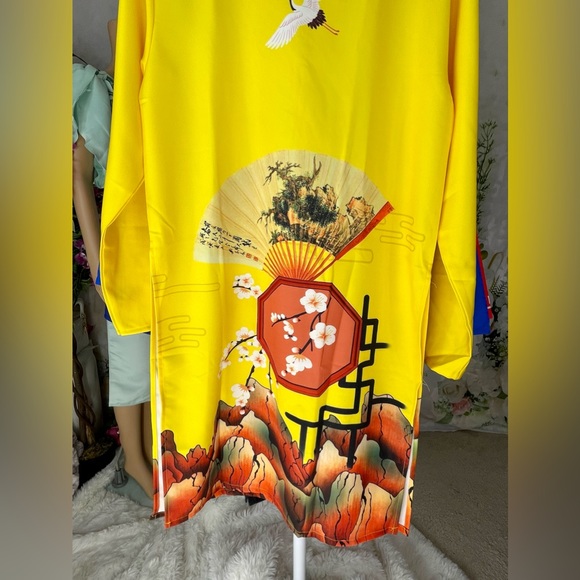 ao dai nam hoạ tiết cảnh Tết , New beautiful Vietnamese man top,

size L Vietnam - Picture 5 of 6